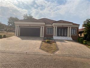 4 bedroom home in Waterkant Estate.
