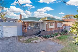 Spacious Stand | Income-Generating Flats | Prime Location