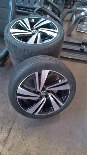 : 18" VW R-Line Mags & Hankook Tires (Set of 4) 