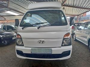 2013 Hyundai H100 2.6 Diesel  Manual White Canopy