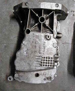 Renault Sandero k4m sump for sale