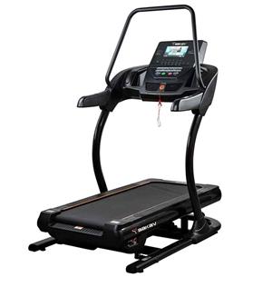 Aakav 7 HP commercial treadmill