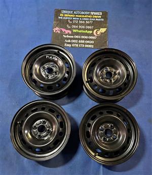 Mazda 2 Mag Rim Set 15”