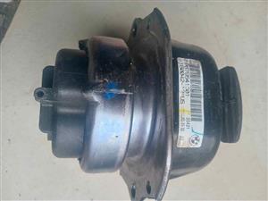 BMW E70 X5 N57 ENGINE MOUNT LEFT HAND PASSENGER 07-13 P679541701 160042-12 US