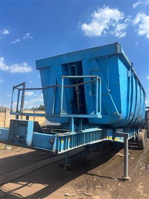 3 x Henrid Side Tippers