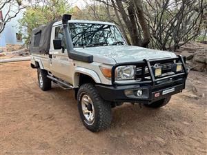 4.0 V6 Land Cruiser