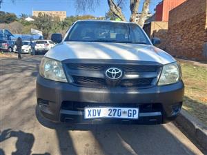 2008 TOYOTA HILUX SINGLE CAB 2.5 D4D DIESEL MANUAL WHITE 108000KMS