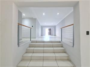 Newly renovated 4 Bedroom house in Meerensee