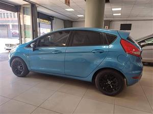 2012 Ford Fiesta 