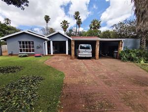 Stunning 3 Bedroom House Doornpoort