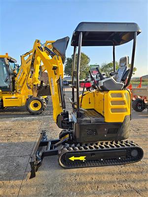 Revaro Trex 622 mini excavator in stock