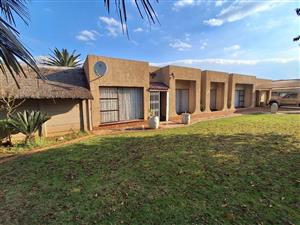 House For Sale in Golf Park