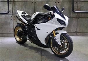 2010 YAMAHA YZF-R1 BIG BANG - 22 800KM - Finance Available - Trade Ins Welcome