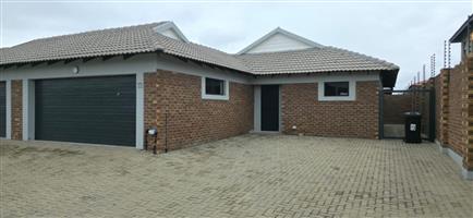 Townhouse Rental Monthly in Secunda Central