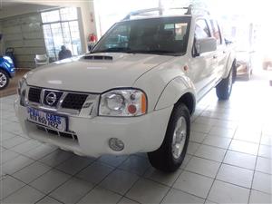2017 NISSAN NP300 D/C YD22.5 MANUAL DIESEL WHITE LEATHER INTERIOR HI RIDER 76.000KM 