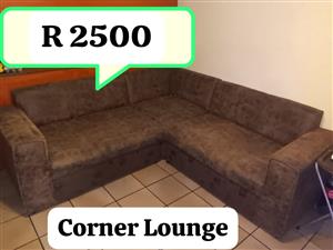 Corner Lounge 