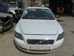 Volvo S40 T5 AT - 2005 Spares