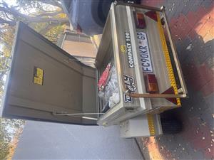 Luggage trailer in great condition with valid license.