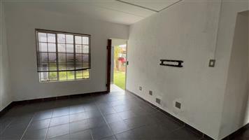 Apartment For Sale in Bartlett