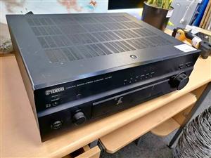 Yamaha AX-497 Stereo integrated amplifier, 85W x 2 Channels,8 Ohms, 6 RCA Audio Inputs 6 Months Warr