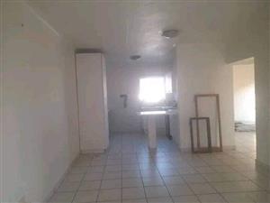 To let Elegant 2 Bedroom Apartment in Cumberland Kensington jhb.