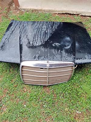 Mercedes Benz 123 series bonnet