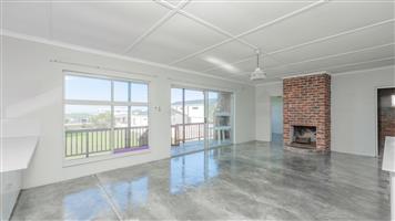 Neat 3-Bedroom Long-Term Rental in Agulhas –  Coastal Home!