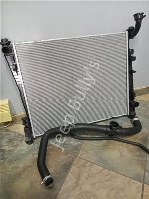 Jeep Grand Cherokee WK2 Brand New Radiator & Radiator Hoses 