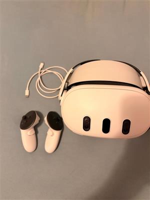 Meta Quest 3 Vr headset with head strap and portable battery included