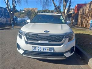 2020 Kia Seltos 2.0 Automatic, Petrol, White, 78000kms, Reverse camera and sensors