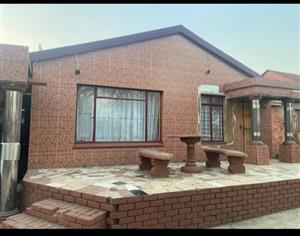 Spacious 1bedroom flat to rent