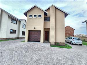 Townhouse For Sale in Secunda