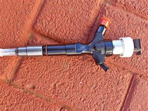 TOYOTA HILUX D4D ORIGINAL DIESEL INJECTORS.  PER SET. BRAND NEW. FOR VARIOUS OTHER CARS TOO.