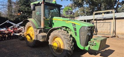 2010 John Deere 8245R