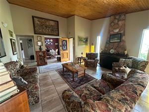 READY TO JUST MOVE IN!