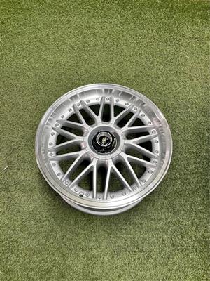 17 INCH RACING HART VOGUE DESIGN RIM SET