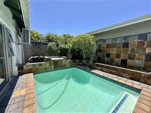 7-Bedroom Home with En-Suite Bathrooms & Income-Generating Potential – Meerensee