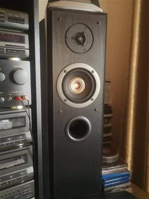 TECHNICS T100 FLOOR STANDING SPEAKERS