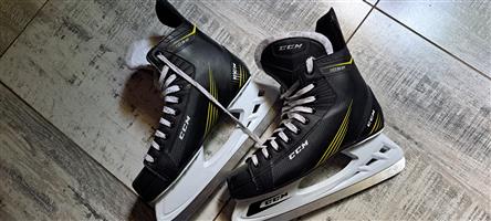 Ice skates 