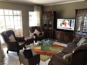 Amazing Lock up and go property