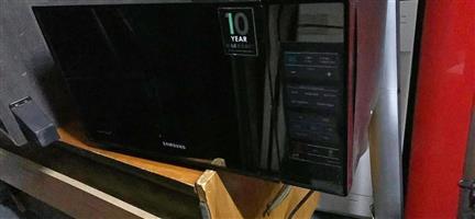 Samsung microwave  280 Steve Biko road  Gezina  