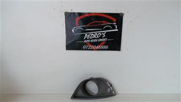 Ford Figo front bumper fog light grille
