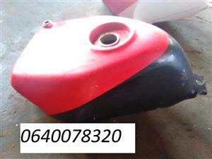 HOND nc 30 tank
