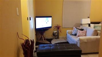 Exquisite bachelor apartment @ Clayville