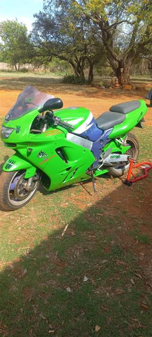  kawasaki zx900 ninja 1995 papers in order and license to date