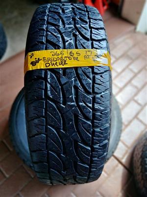 2x Bridgestone Dueler AT..17 ..80%