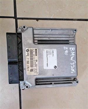 BMW E90 320I COMPUTER BOX 
