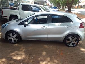 2012 KIA RIO 1.4 TEC MANUAL  PETROL SILVER  COLOR SUNROOF LEATHER 60.000KM 