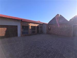BIG FAMILY HOME FOR SALE IN SASOLBURG