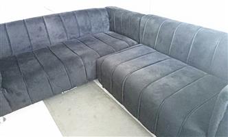 L shaped 2 piece corner couch